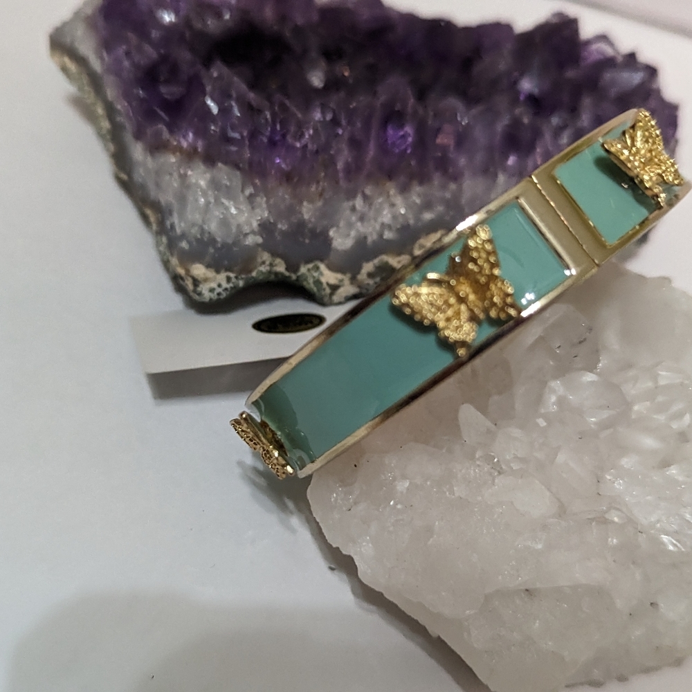- Butterfly Hinge Bangle - Picture 8 of 9
